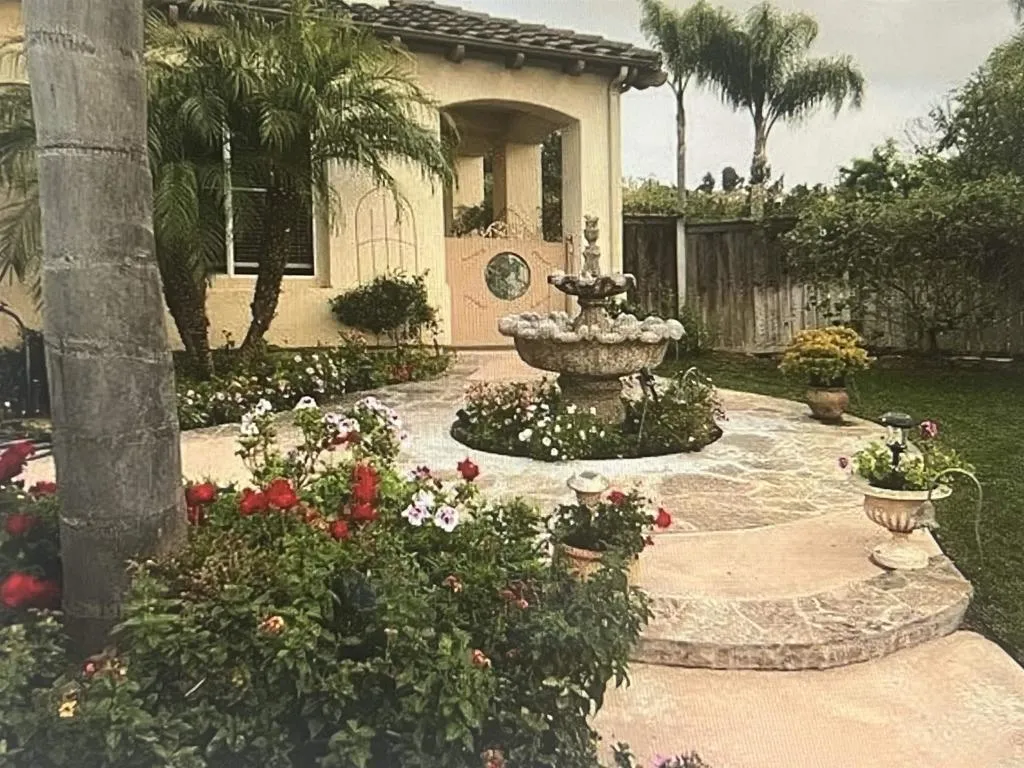 7908 Calle Oliva