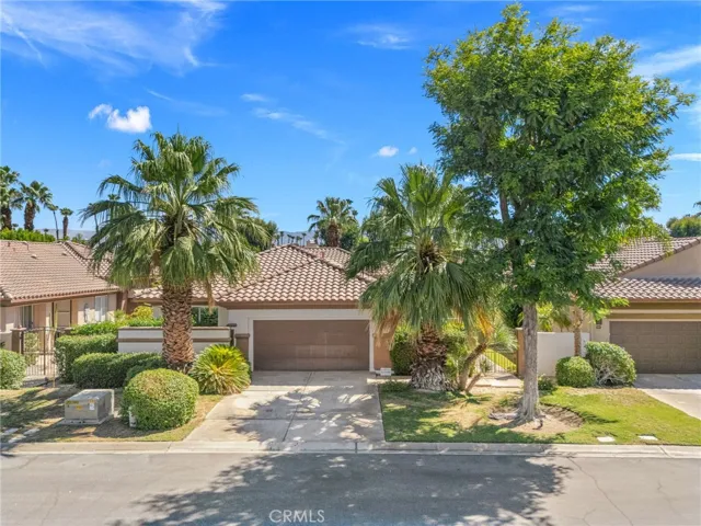 12 Wimbledon Circle, Rancho Mirage, California 92270