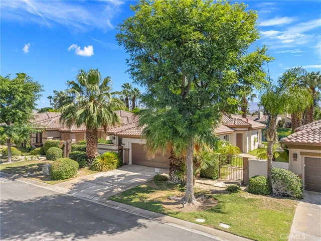 12 Wimbledon Circle, Rancho Mirage, California 92270