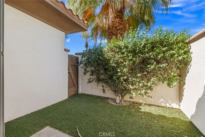 12 Wimbledon Circle, Rancho Mirage, California 92270
