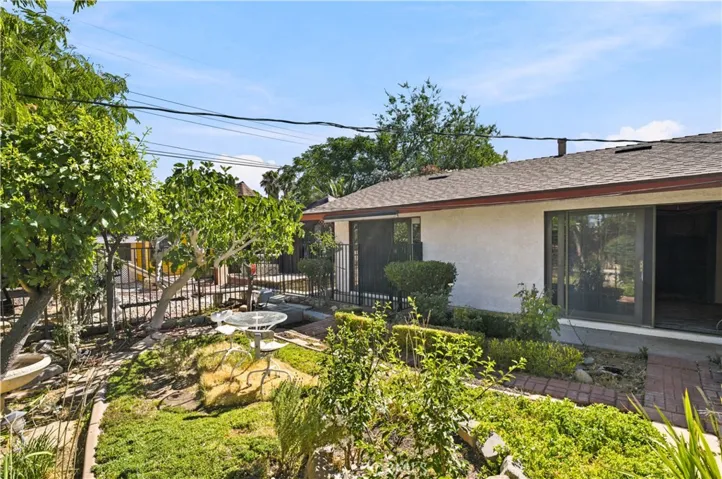 1350 E Avenue R3, Palmdale, California 93550