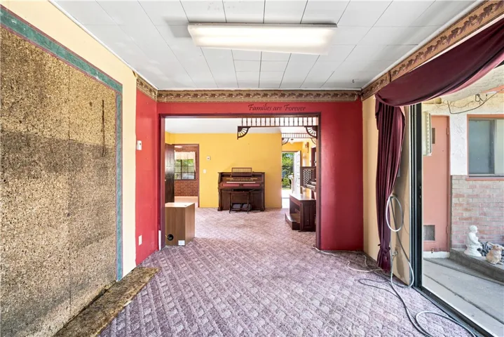 1350 E Avenue R3, Palmdale, California 93550