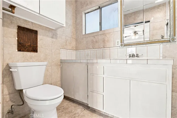 1350 E Avenue R3, Palmdale, California 93550