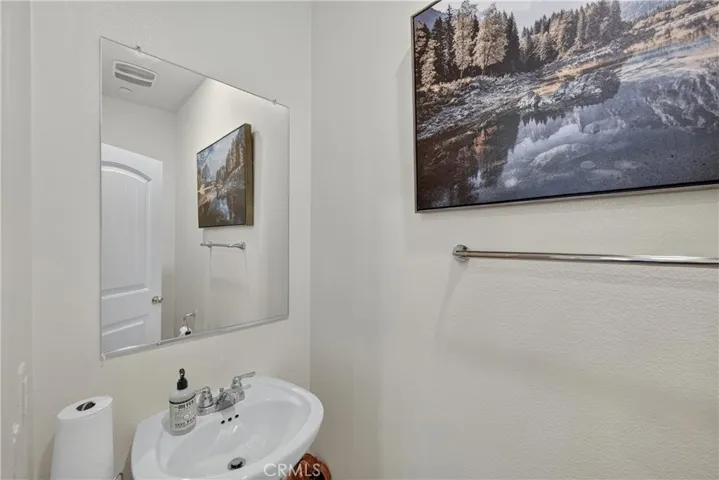 16502 Casa Grande, Fontana, California 92336