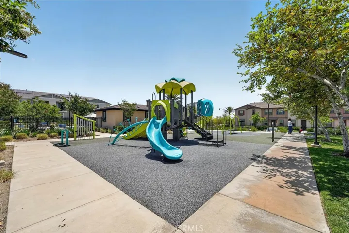16502 Casa Grande, Fontana, California 92336