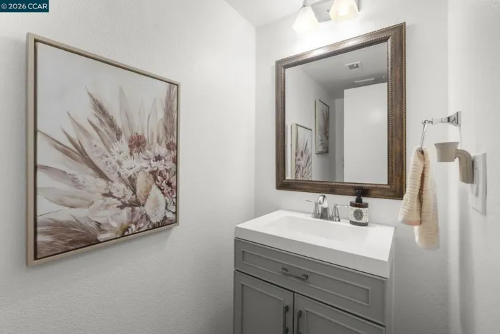 1002 Pinehurst Ct, Concord, California 94521
