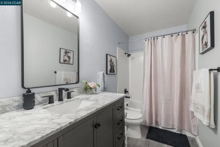1002 Pinehurst Ct, Concord, California 94521