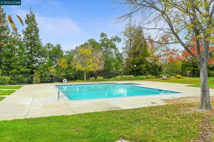 1002 Pinehurst Ct, Concord, California 94521