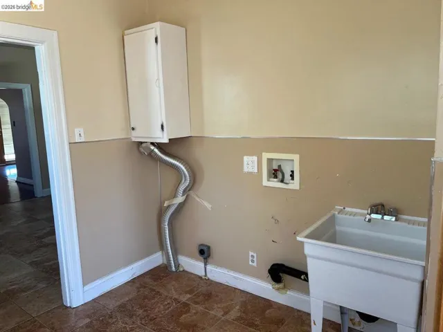 478 W 11th St, Pittsburg, California 94565