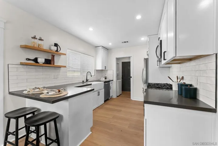 2552 2556 B Street, San Diego, California 92102