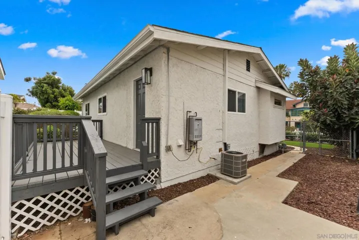2552 2556 B Street, San Diego, California 92102