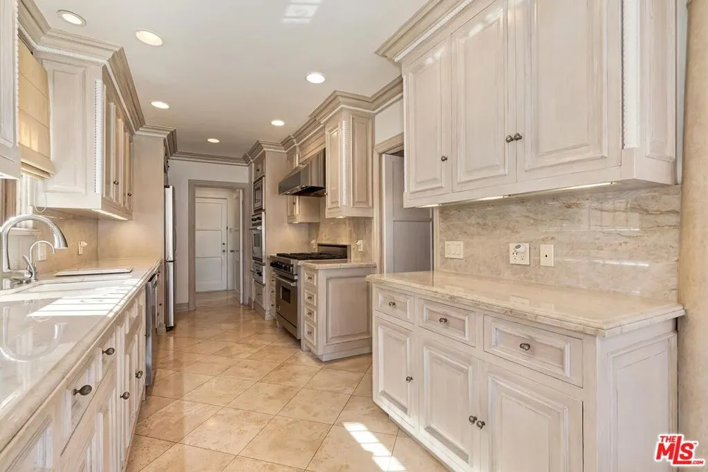 Kitchen Kitchen