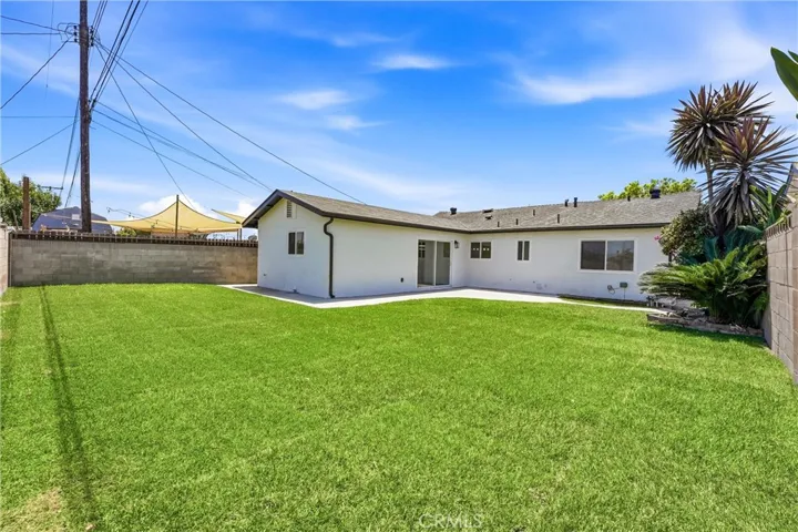 13027 Close, Whittier, California 90605