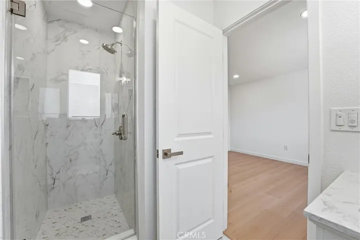 13027 Close, Whittier, California 90605