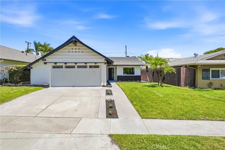 13027 Close, Whittier, California 90605