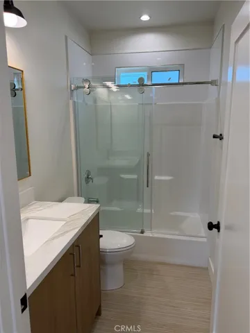 8823 Delco Ave, Winnetka, California 91306