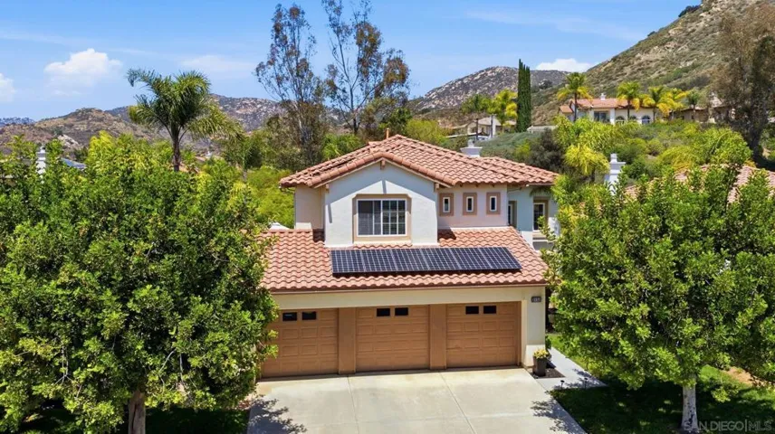 3152 Ferncreek Lane, Escondido, California 92027