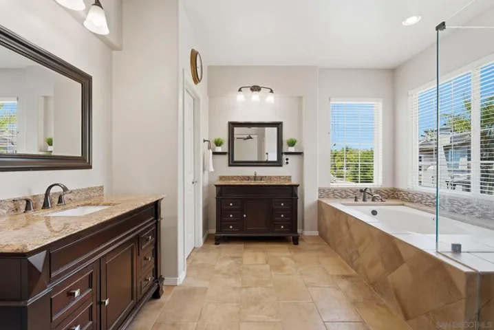 3152 Ferncreek Lane, Escondido, California 92027
