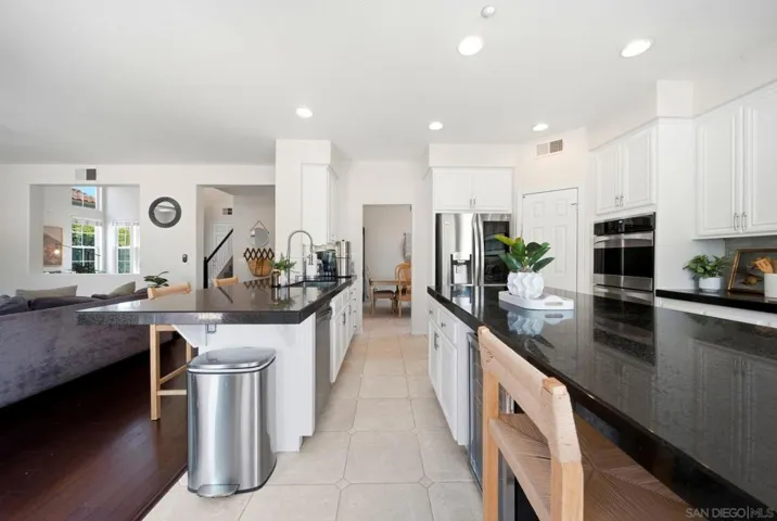 3152 Ferncreek Lane, Escondido, California 92027