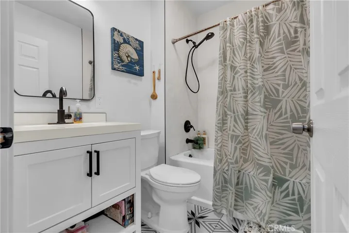 1162 39th Place, Los Angeles, California 90037