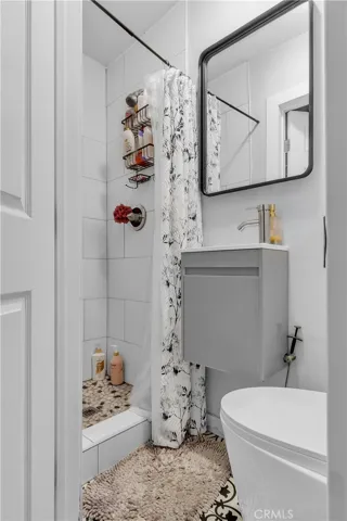 1162 39th Place, Los Angeles, California 90037