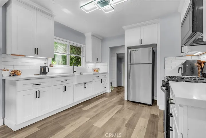1162 39th Place, Los Angeles, California 90037