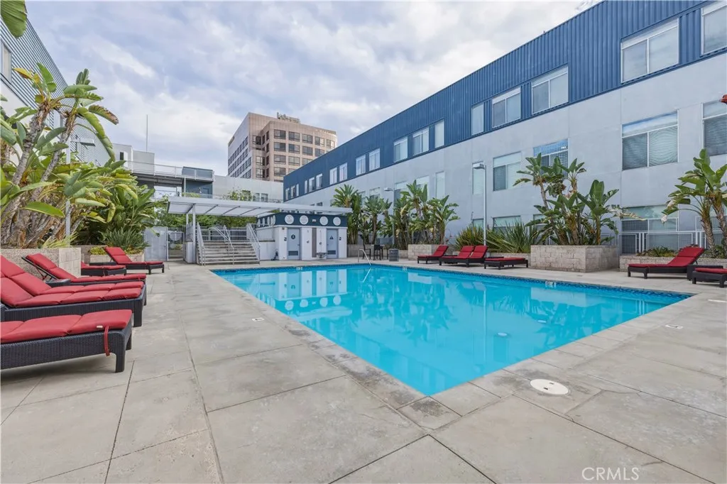 435 W Center St