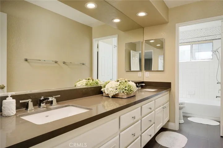 2163 Thyme, Corona, California 92879