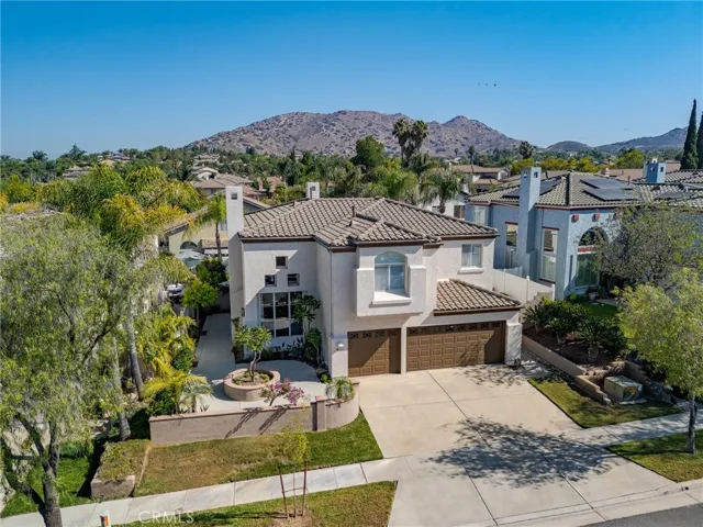 2163 Thyme, Corona, California 92879