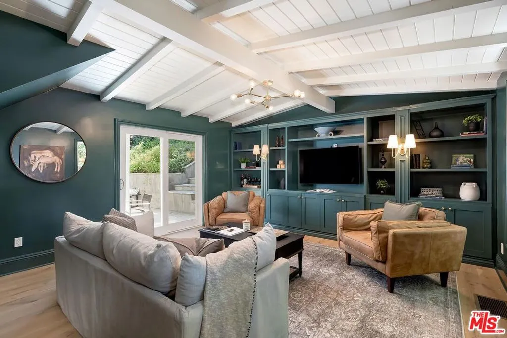 4045 Davana Road, Sherman Oaks, California 91423 — photo 4