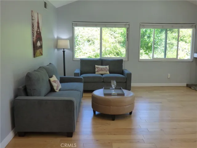 5650 Lake Lindero, Agoura Hills, California 91301