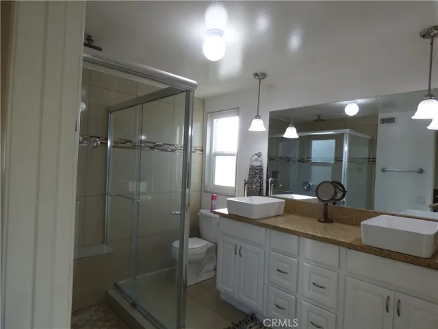5650 Lake Lindero, Agoura Hills, California 91301