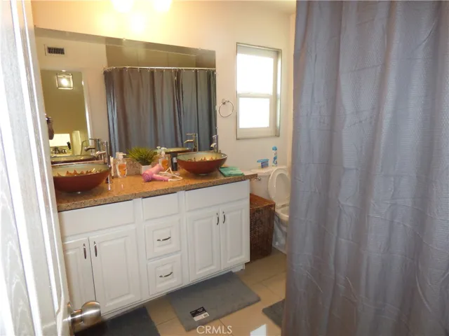 5650 Lake Lindero, Agoura Hills, California 91301