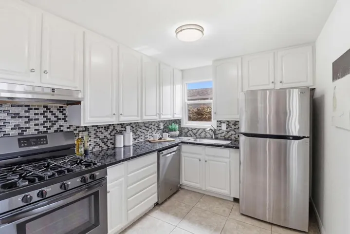 2318 Palo Verde Avenue, East Palo Alto, California 94303