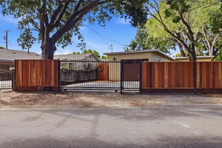 2318 Palo Verde Avenue, East Palo Alto, California 94303