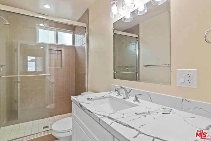 3446 5th Avenue, Los Angeles, California 90018