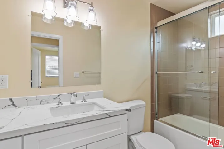 3446 5th Avenue, Los Angeles, California 90018
