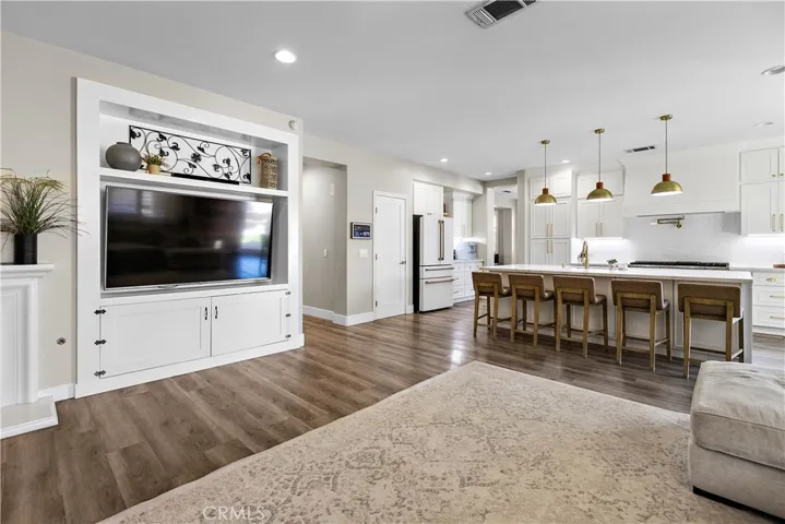 18019 Tanzanite, San Bernardino, California 92407
