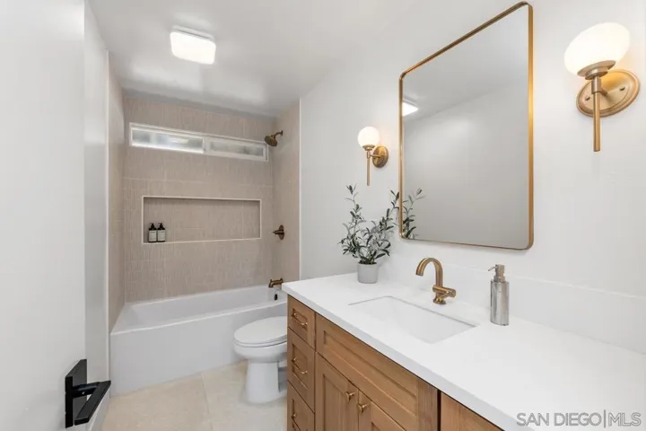 16519 Gabarda Rd., San Diego, California 92128