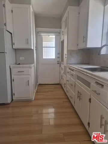 833 16th Street C, Santa Monica, California 90403