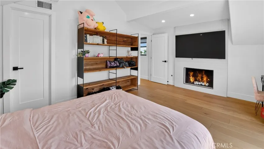 1741 Irvine, Newport Beach, California 92660