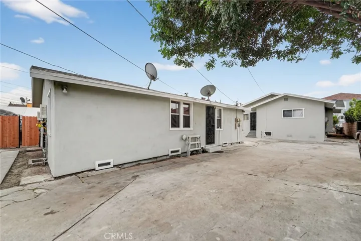 1043 W 95th Street, Los Angeles, California 90044