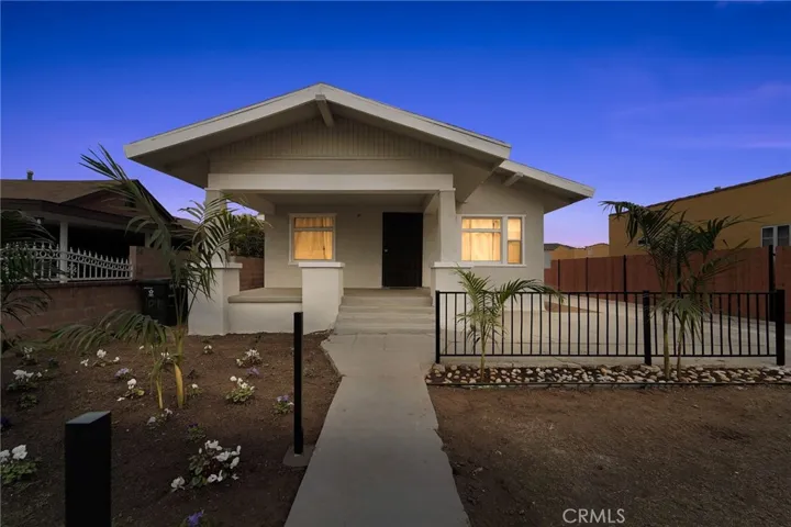 1043 W 95th Street, Los Angeles, California 90044