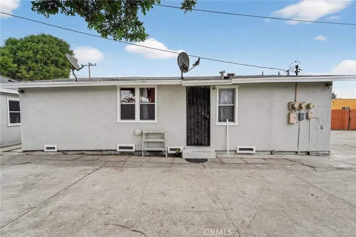 1043 W 95th Street, Los Angeles, California 90044