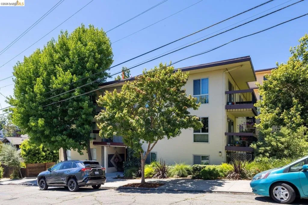 551 Jean St