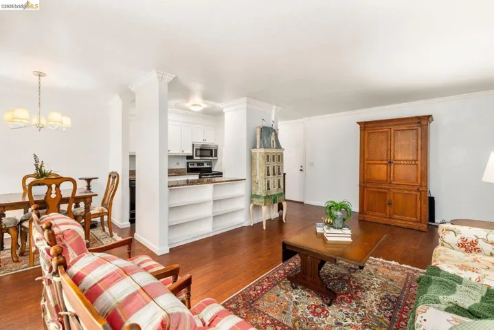 551 Jean St 309, Oakland, California 94610