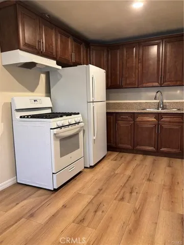 11725 Brussels Avenue, Sylmar, California 91342