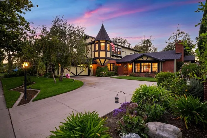 11261 Kensington, Rossmoor, California 90720