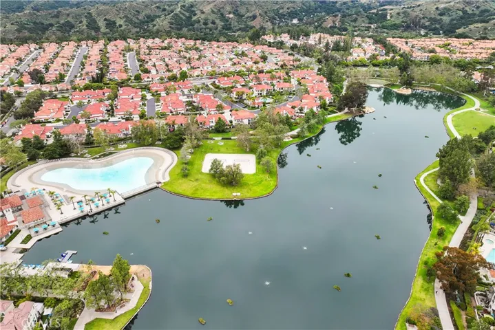 24 Calle Fortuna, Rancho Santa Margarita, California 92688