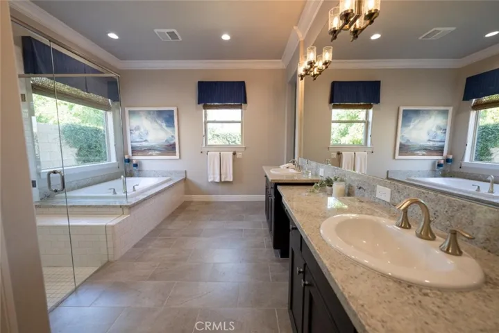 11854 N Champions Drive, Fresno, California 93730